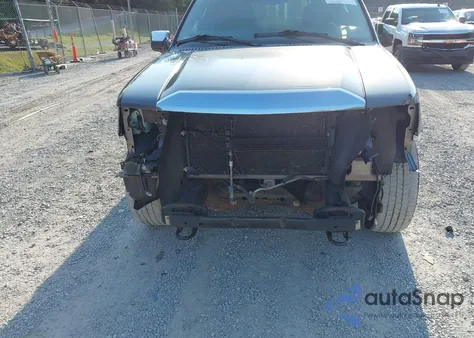 2011 Lincoln Navigator L from USA, damaged, VIN 5LMJJ3J5XBEJ04796